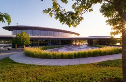 شقة - 2 غرف نوم - 3 حمامات للبيع في البوابة 5 - الجادة - الشارقة