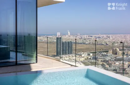 صورة لـ حوض سباحة شقة - 4 غرف نوم - 5 حمامات للبيع في فايف في جميرا فيلج سيركل - قرية الجميرا سركل - دبي ، صورة رقم 1