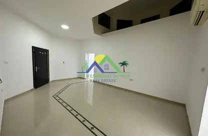 Empty Room image for: Apartment - 1 Bedroom - 1 Bathroom for rent in Zakher - Al Ain, Image 1