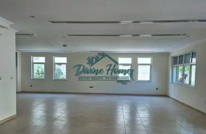Villa - 4 Bedrooms - 5 Bathrooms for rent in Regional - Jumeirah Park - Dubai