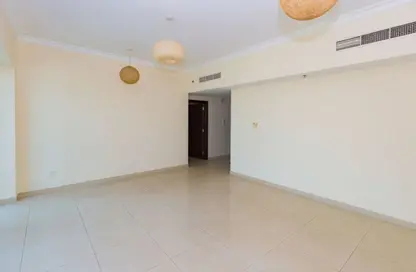 شقة - 2 غرف نوم - 2 حمامات للايجار في V3 - (JLT) مجمع V - أبراج بحيرات الجميرا - دبي