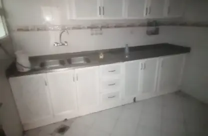 Apartment - 1 Bedroom - 1 Bathroom for rent in Palm Tower 1 - Palm Towers - Al Majaz - Sharjah