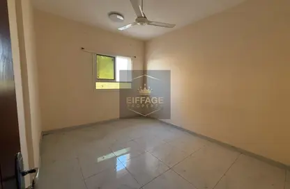 Apartment - 3 Bedrooms - 2 Bathrooms for rent in Al Jurf 1 - Al Jurf - Ajman Downtown - Ajman