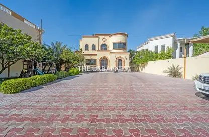 فيلا - 4 غرف نوم - 5 حمامات للايجار في الخوانيج 1 - الخوانيج - دبي