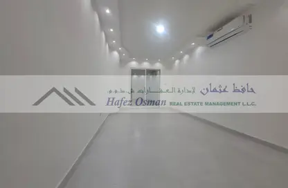 Apartment - 1 Bathroom for rent in Between Two Bridges - Abu Dhabi