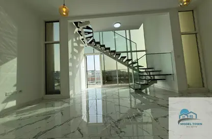 Apartment - 2 Bedrooms - 3 Bathrooms for rent in Oasis 2 - Oasis Residences - Masdar City - Abu Dhabi