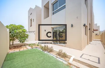 Villa - Studio - 4 Bathrooms for rent in Khalifa City - Abu Dhabi