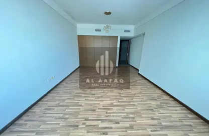 Apartment - 2 Bedrooms - 3 Bathrooms for rent in Blue Tower - Al Majaz 3 - Al Majaz - Sharjah