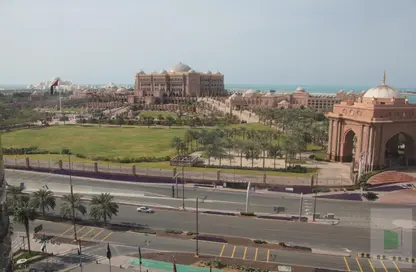 شقة - غرفة نوم - 2 حمامات للايجار في 4 برج الاتحاد - أبراج الاتحاد - شارع الكورنيش - أبوظبي