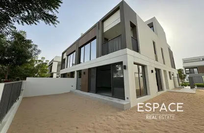 Villa - 4 Bedrooms - 5 Bathrooms for rent in Aura - Tilal Al Ghaf - Dubai