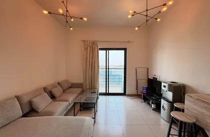 Apartment - 1 Bedroom - 1 Bathroom for sale in Binghatti Point - Dubai Silicon Oasis - Dubai