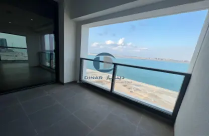 Balcony image for: Apartment - 3 Bedrooms - 4 Bathrooms for sale in Pixel - Makers District - Al Reem Island - Abu Dhabi, Image 1