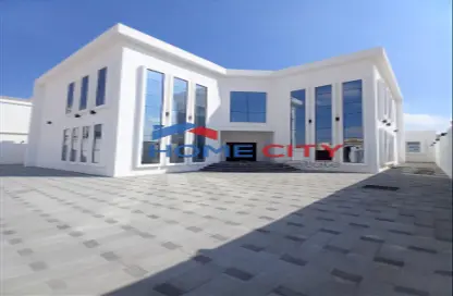 Outdoor Building image for: Villa - 5 Bedrooms for rent in Madinat Al Riyad - Abu Dhabi, Image 1
