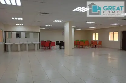 سكن عمال - استوديو - 1 حمام للايجار في المرحلة 2 - مجمع دبي للإستثمار - دبي
