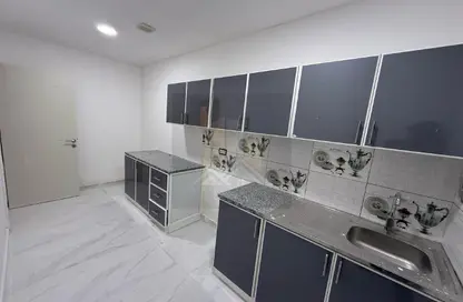 شقة - غرفة نوم - 2 حمامات للايجار في فيلات مدينة خليفة آيه - مدينة خليفة أ - مدينة خليفة - أبوظبي