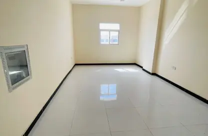 Apartment - 2 Bedrooms - 2 Bathrooms for rent in Al Jurf 3 - Al Jurf - Ajman Downtown - Ajman