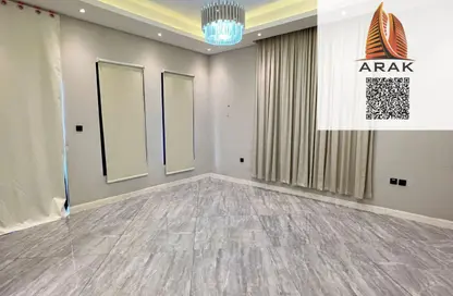 فيلا - 3 غرف نوم - 5 حمامات للبيع في الزاهية جاردنز - الزاهية - عجمان فيلا - 3 غرف نوم - 5 حمامات للبيع في الزاهية جاردنز - الزاهية - عجمان