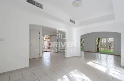 Villa - 4 Bedrooms - 4 Bathrooms for rent in Meadows 1 - Meadows - Dubai
