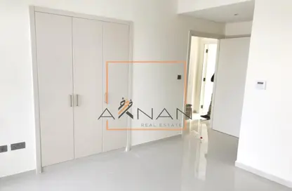 Empty Room image for: Townhouse - 3 Bedrooms - 5 Bathrooms for rent in Damac Hills 2 - Dubai, Image 1