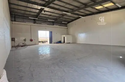 Warehouse - Studio - 1 Bathroom for rent in Al Quoz Industrial Area 2 - Al Quoz Industrial Area - Al Quoz - Dubai