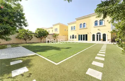 Villa - 4 Bedrooms - 5 Bathrooms for sale in Legacy - Jumeirah Park - Dubai