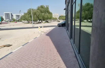 Shop - Studio for rent in Al Jaddaf - Dubai
