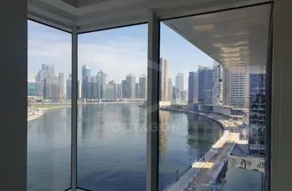 Apartment - 1 Bedroom - 1 Bathroom for sale in West Wharf - Business Bay - Dubai