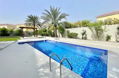Villa - 3 Bedrooms - 3 Bathrooms for rent in Legacy - Jumeirah Park - Dubai