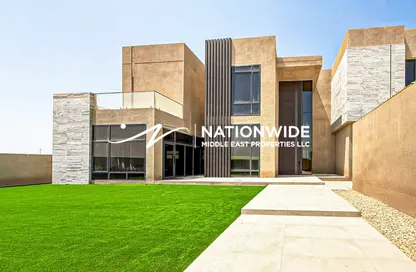 Villa - 6 Bedrooms - 7 Bathrooms for rent in West Yas - Yas Island - Abu Dhabi