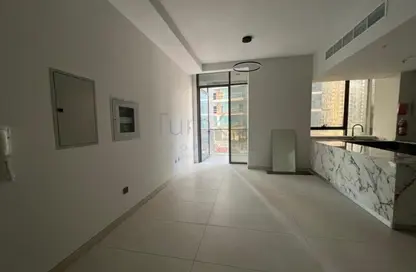 شقة - 2 غرف نوم - 2 حمامات للايجار في الأمل تاور - مدينة دبي الرياضية - دبي