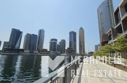 Apartment - 2 Bedrooms - 4 Bathrooms for sale in Peninsula One - Peninsula - Business Bay - Dubai