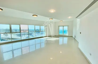 Apartment - 4 Bedrooms - 4 Bathrooms for rent in Corniche Road - Abu Dhabi