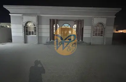 Villa - 3 Bedrooms - 4 Bathrooms for rent in Al Dhait South - Al Dhait - Ras Al Khaimah