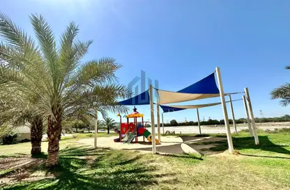 شقة - 2 غرف نوم - 2 حمامات للايجار في برج الياسمين - قرية الياسمين - رأس الخيمة