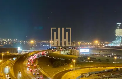 شقة - 3 غرف نوم - 4 حمامات للايجار في برج صحارى 2 - مجمع صحارى - النهدة - الشارقة