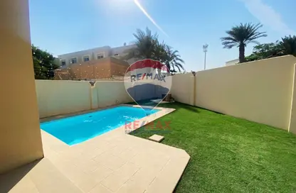 Villa - 5 Bedrooms - 6 Bathrooms for rent in Arabian Style - Al Reef Villas - Al Reef - Abu Dhabi