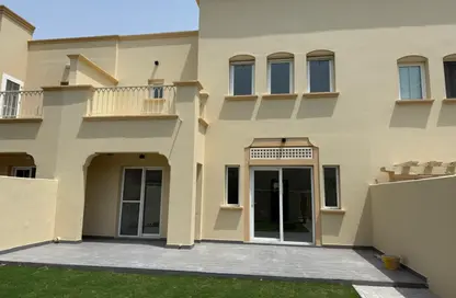 فيلا - 3 غرف نوم - 2 حمامات للايجار في الينابيع 11 - الينابيع - دبي