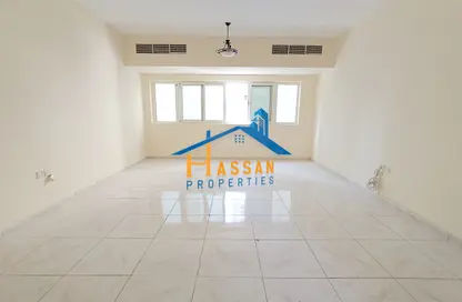 Apartment - 1 Bedroom - 2 Bathrooms for rent in Al Khan 5 building - Al Khan - Sharjah