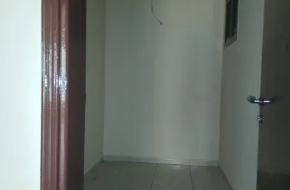 شقة - 3 غرف نوم - 3 حمامات للايجار في برج الشاهد - القصباء - الشارقة