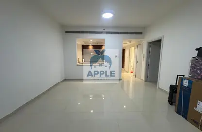 شقة - غرفة نوم - 2 حمامات للايجار في أبتاون الزاهية - الزاهية - تجارية مويلح - الشارقة