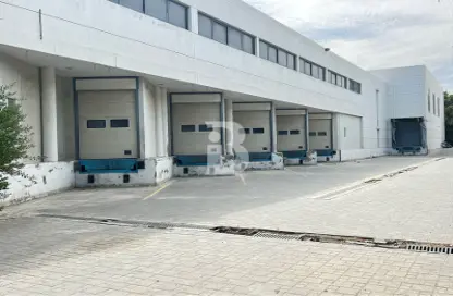 Warehouse - Studio for rent in Phase 1 - Dubai Investment Park (DIP) - Dubai