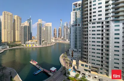 Apartment - 1 Bedroom - 2 Bathrooms for rent in Marina View Tower A - Marina View - Dubai Marina - Dubai
