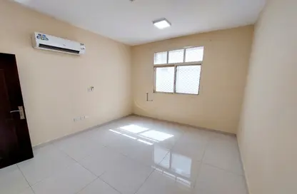 Apartment - 2 Bedrooms - 2 Bathrooms for rent in Civic Center - Al Jimi - Al Ain
