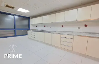 Apartment - 3 Bedrooms - 3 Bathrooms for rent in Airport Road - Abu Dhabi