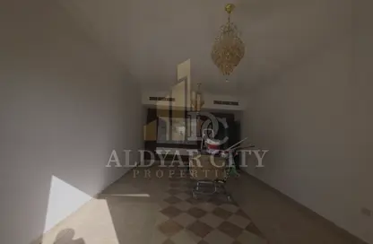 شقة - 2 غرف نوم - 2 حمامات للايجار في برج النعيمية 1 - أبراج النعيمية - النعيمية - عجمان