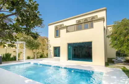 Villa - 3 Bedrooms - 5 Bathrooms for sale in Regional - Jumeirah Park - Dubai