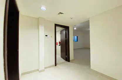 Apartment - 2 Bedrooms - 3 Bathrooms for rent in Al Rawdah - Abu Dhabi