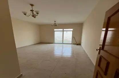 Apartment - 1 Bedroom - 2 Bathrooms for rent in Al Qulaya'ah - Al Sharq - Sharjah