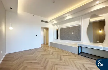 Apartment - 2 Bedrooms - 2 Bathrooms for sale in Marina Residences 4 - Marina Residences - Palm Jumeirah - Dubai