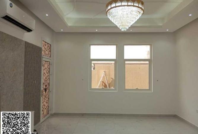 15121993 - Property Image 2